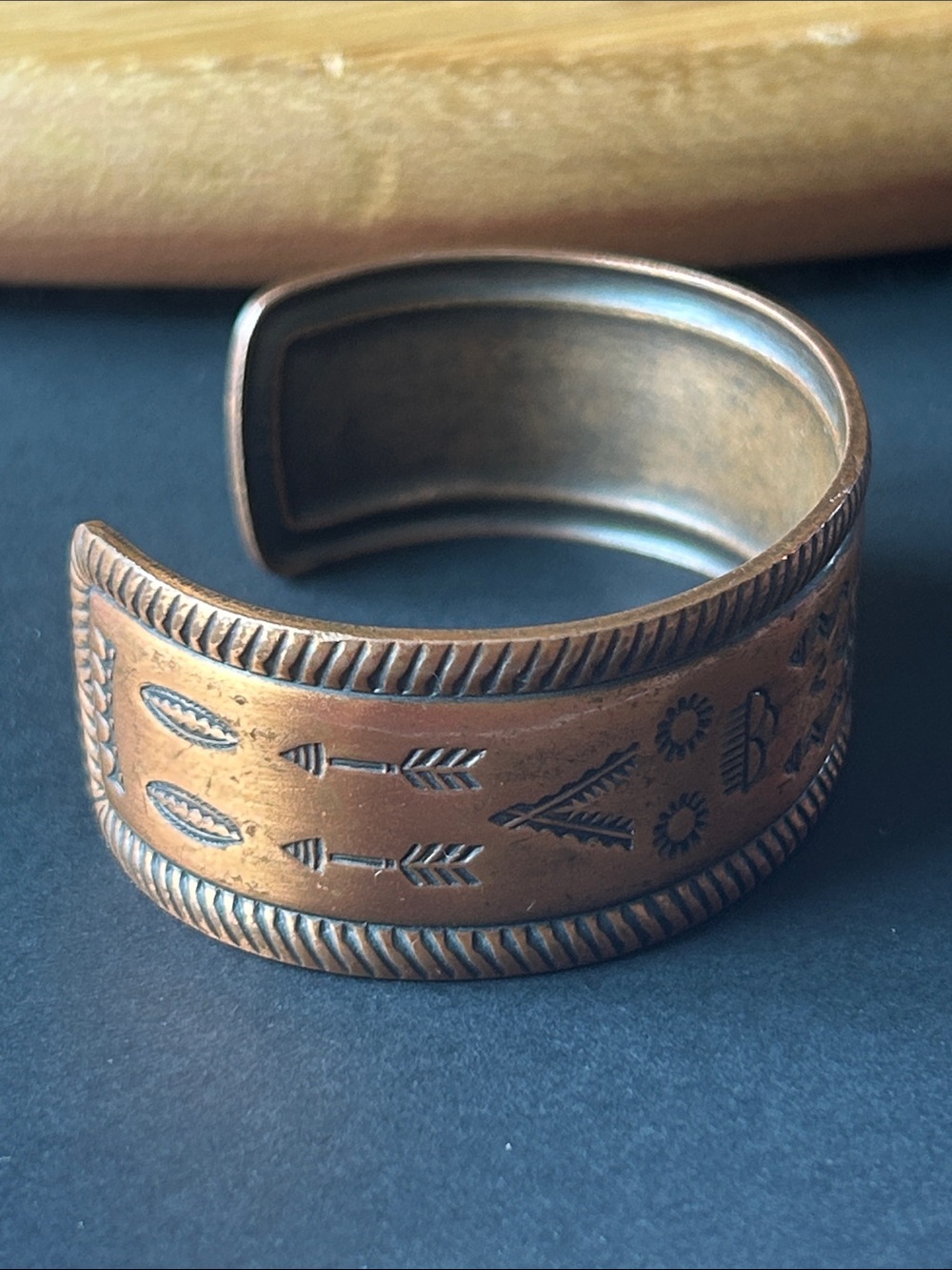 Vintage Copper Wrist Cuff - Picture 4 of 7